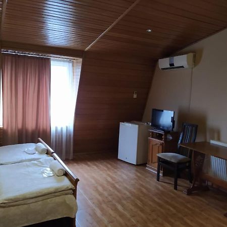 באטומי Hotel Ni&La מראה חיצוני תמונה