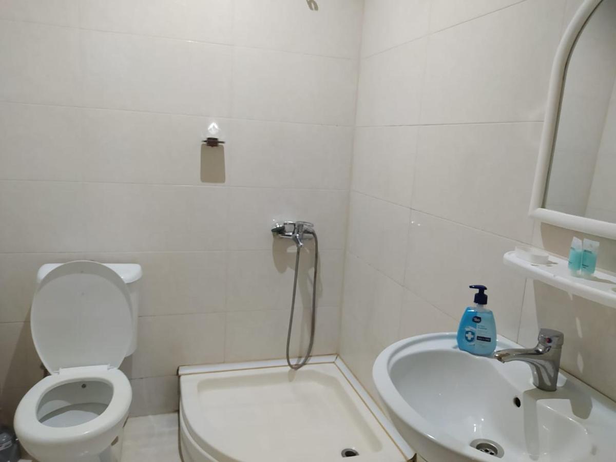 באטומי Hotel Ni&La מראה חיצוני תמונה