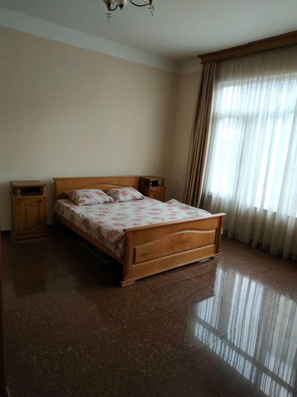 באטומי Hotel Ni&La מראה חיצוני תמונה
